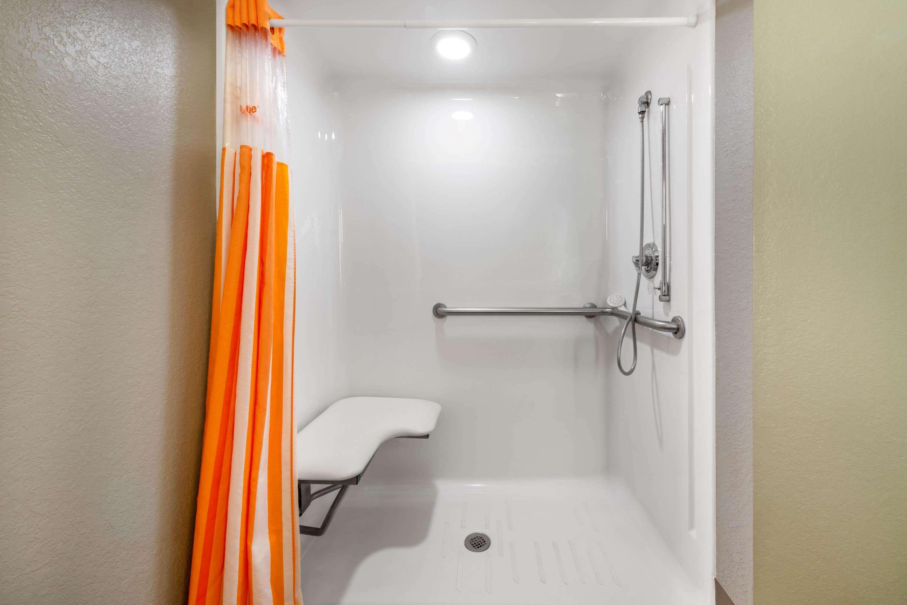 La Quinta By Wyndham St. Petersburg Northeast *Newly Renovated Exterior foto