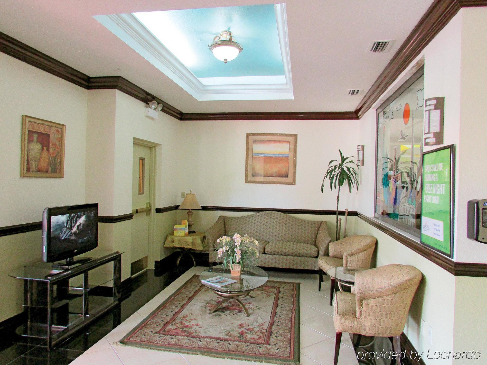 La Quinta By Wyndham St. Petersburg Northeast *Newly Renovated Exterior foto